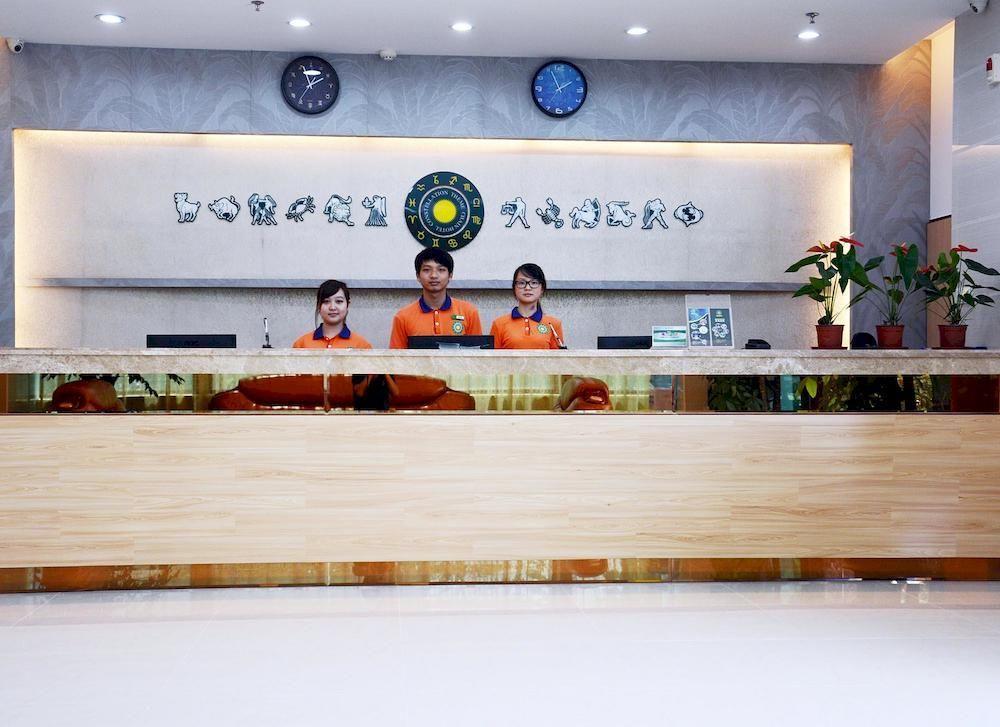 Constellation Theme Hotel - Zhuhai Extérieur photo